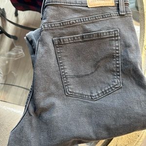 Signature Levi Strauss Women’s Jeans